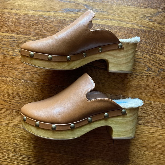 Chinese Laundry Studded Clogs - Picture 1 of 5